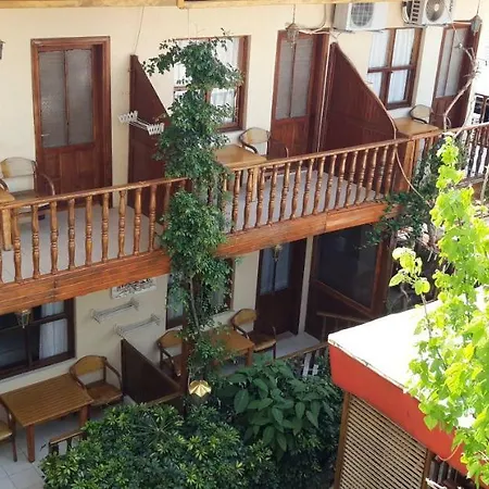 Hotel Sato 2*