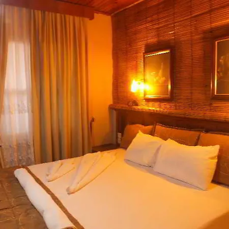 Sato Hotel 2*
